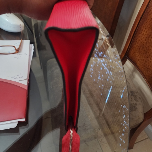 Suprime lv clutch - Picture 8 of 8